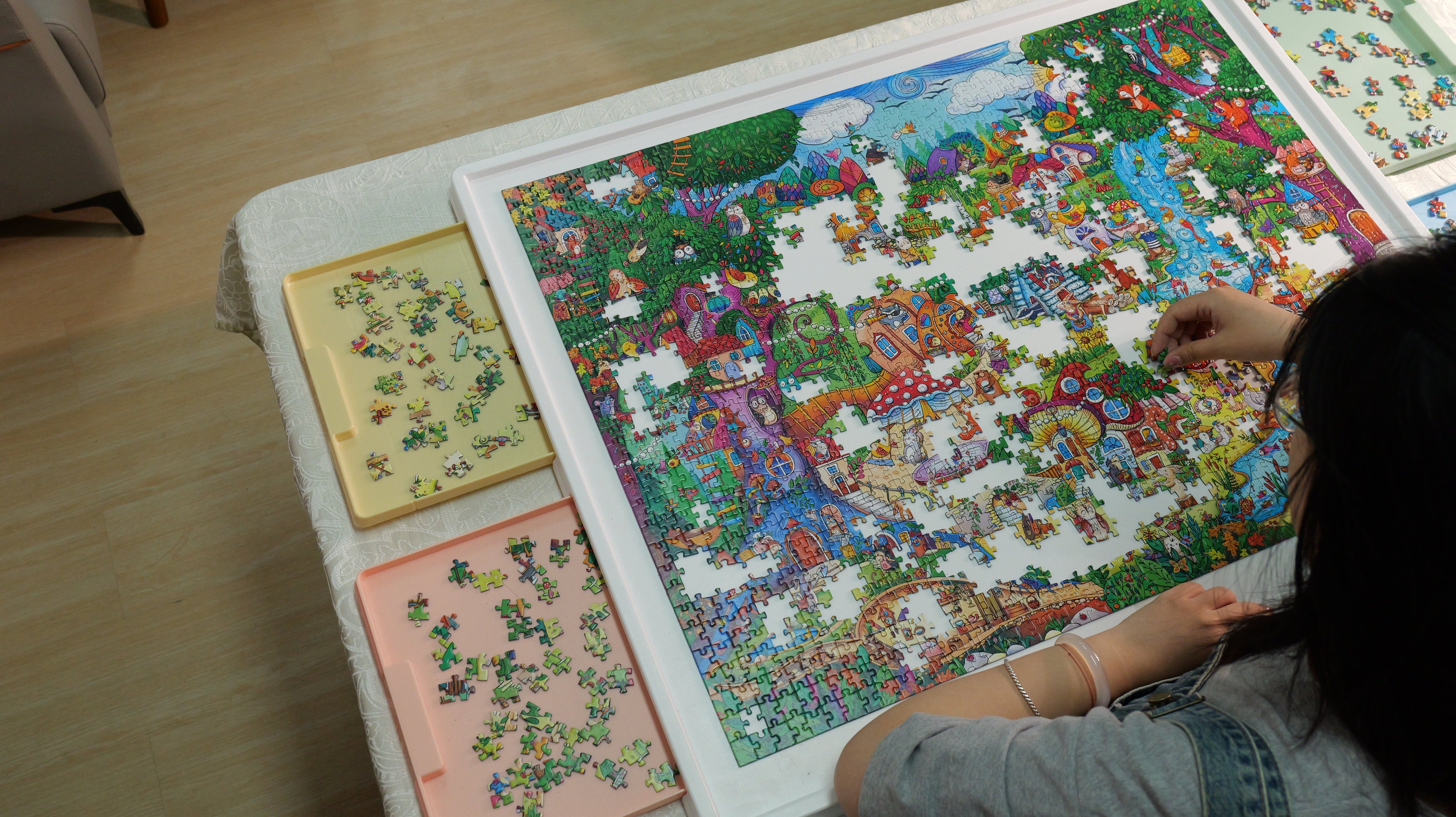 How a Rotating Puzzle Table Can Totally Transform Your Puzzle Time